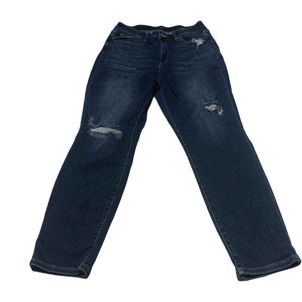 Judy Blue Boyfriend Fit Distressed Blue Jeans Style #82328 size 13 / 31